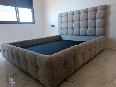 Queen/King Plush Tufted Upholstered Bed Frame with Headboard