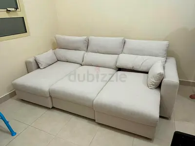 Excellent condition IKEA eskelstuna Lsahpe sofa bed with storage