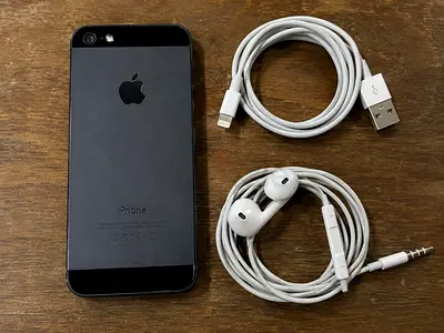 Apple iPhone 5 Black 64GB