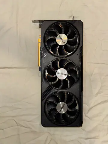 Gigabyte Radeon RX 7700 XT Gaming OC 12G