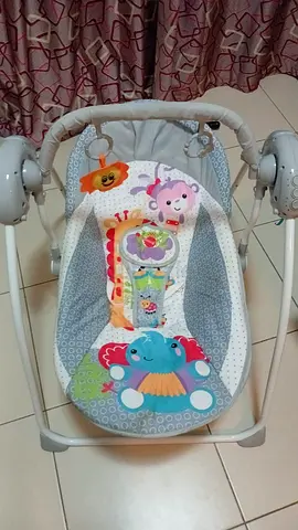 Remote Control Deluxe Baby Swing