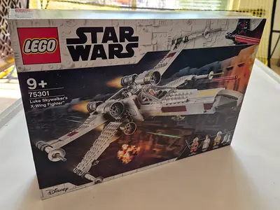 Lego Luke Skywalkers X-Wing Fighter