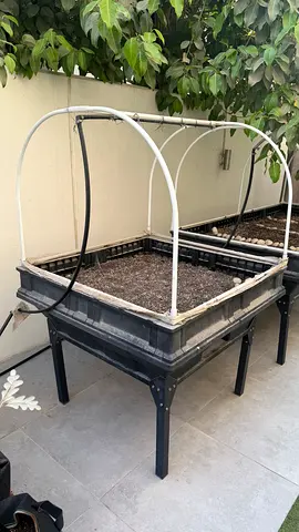 Raised bed Vegepods with stand medium size