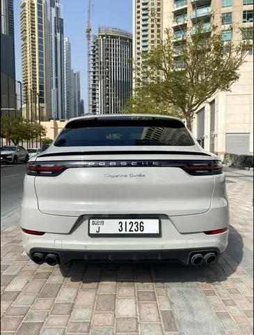 صورة 8 لـ 2020 Porsche CAYENNE