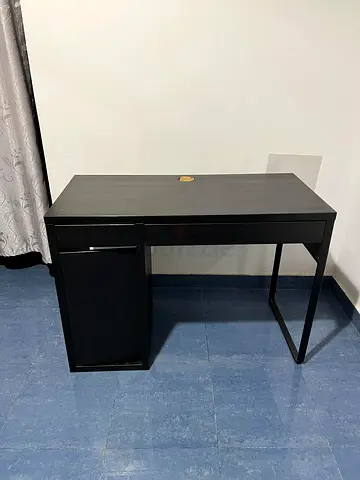 Black Desk Office Table