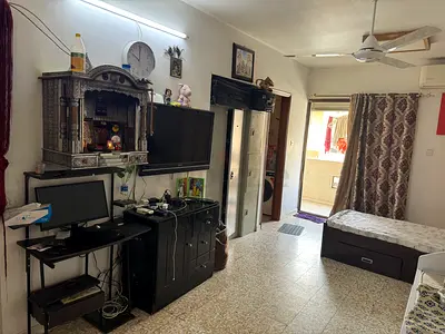 Sharing room for Rent Executive Bachelor