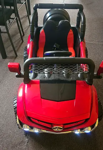 Kids Electric Ride-On Car  For sale Aed 250