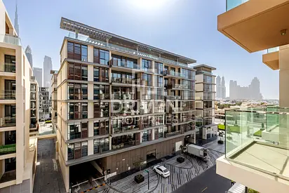 Mid Floor | Community View | Vacant | Elegant Apt