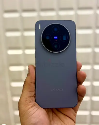 Vivo X300 512gb China spec A++ device