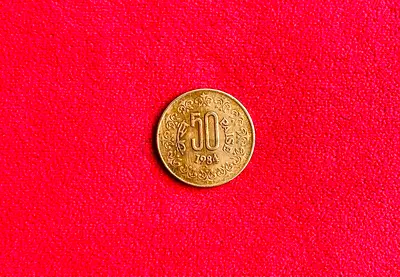 INDIAN 50 PAISE OLD COIN ISSUED YEAR 1984