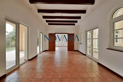6 BR Huge Villa | Landscaped garden| Swimming pool