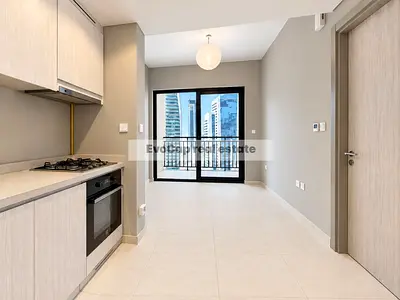 NEAR METRO - HIGH FLOOR - PRIME LOCATION