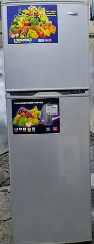 Philco medium double door fridge for sale with excellent condition