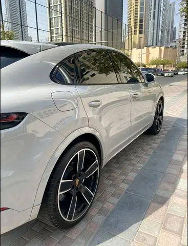 صورة 7 لـ 2020 Porsche CAYENNE