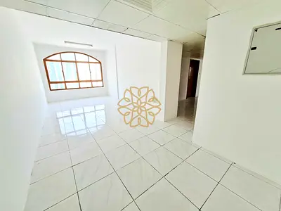 No cash deposit 3 bhk just 50k open view ready to move near bus stop near dubai