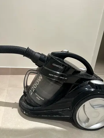 Kenwood 2200W Cylinder Vacuum Cleaner
