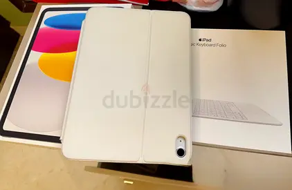 Apple Magic Keyboard Folio and Ipad