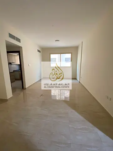 New building, first occupant, spacious, prime location, easily accessible.