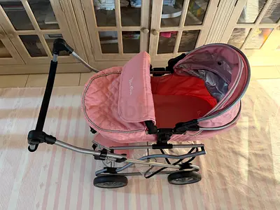 Silver Cross doll pram