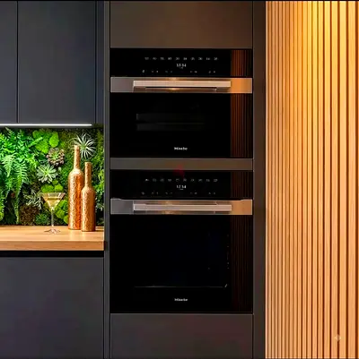 Free delivery Miele 7000 series Built-in Oven & microwave set like new Condition