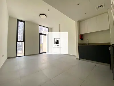 Specious luxury apartment for rent