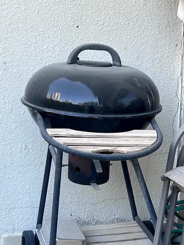 Charcoal Barbecue Grill