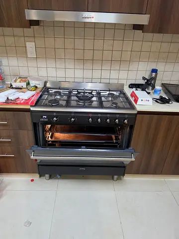 Smeg Gas Electric Combination Stove Oven 90x60cm Freestanding