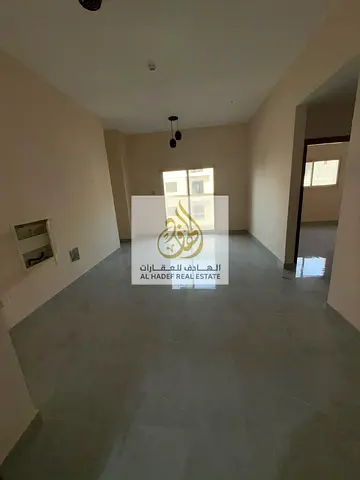 بناية جديدة,اول ساكن,مساحة واسعة,موقع مميز,سهل الوصول