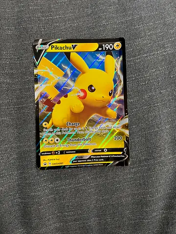 Rare Big pikachu Pokémon card