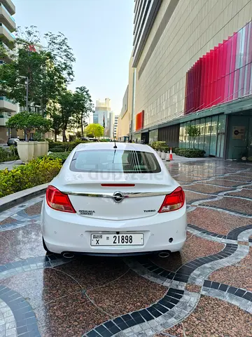 2013 Opel Insignia Standard GCC Specs with Excellent condition