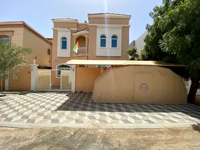 شامل المكيفات / شامل الكهرباء / شامل الماء / موقع استراتيجي / تملك حر لجميع الجنسيات