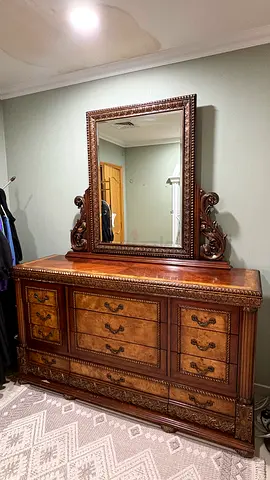 Dresser