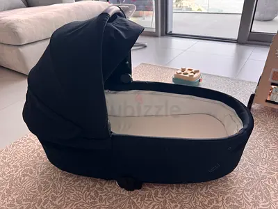 Cybex Black Carry cot S / Bassinet in Excellent  Condition