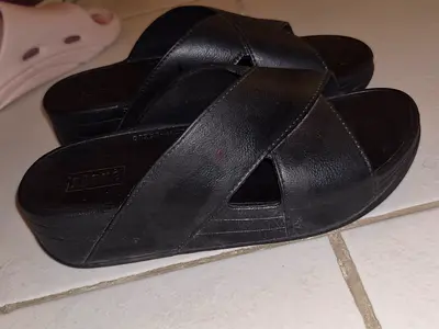 *Like New* BAZUO (Fitflop imitation) black sandals size EUR 38