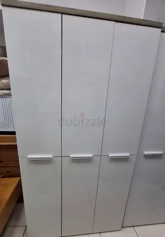 White High-Gloss 3-Door Wardrobe with Wood Top - Good Condition