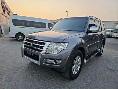 Mitsubishi Pajero Model 2017- GCC Specs