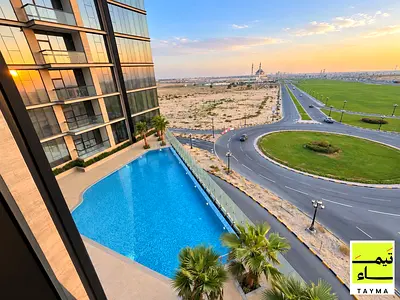 Pool & Sharjah Mosque View | Close to Dubai | E311 Direct Access
