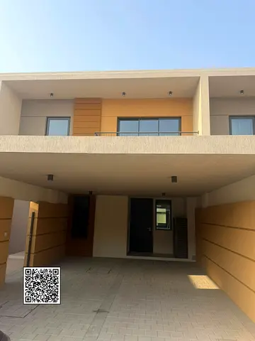 3 plus study room town house availabe for sale