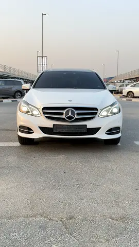 2014 Mercedes-BENZ E-CLASS photo 2