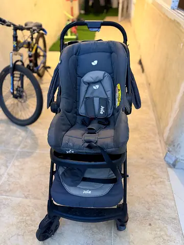 Joie infant car seat with stroller frame - used, good condition