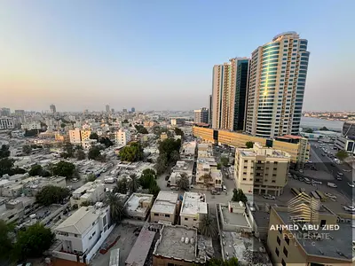 جديدة تماماً - شقة واسعة (غرفتا نوم رئيسيتان + صالة) - أول ساكن - مبنى عائلي - منطقة المدارس (الجرف 2) - قريبة من المحكمة - قريبة من جميع الخدمات - تك