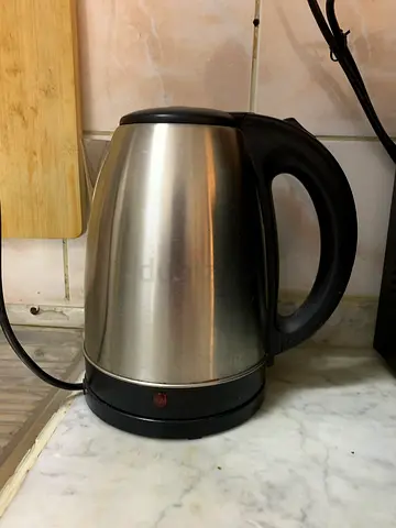 Stainless Steel Electric Kettle - 1.7L (Good Working Condition)