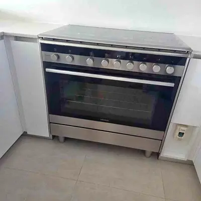 Siemens German Engineering 90cm 5Burner Gas Cooker