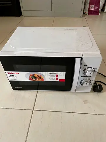 Toshiba Microwave Oven - Used, Working Condition