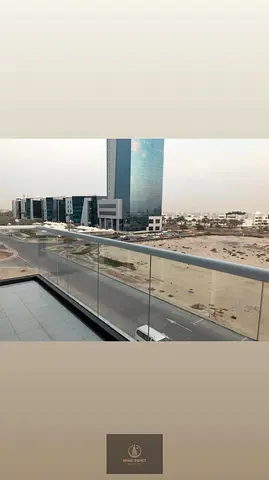 HUGE SIZE\SEMI FURNISHED \GOOD ROI