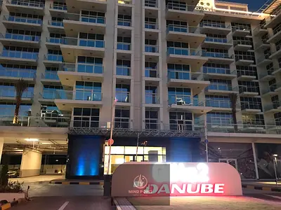 HUGE SIZE\SEMI FURNISHED \GOOD ROI