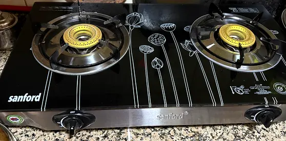 Sanford 2-Burner Glass Top Gas Stove - Good Working Condition