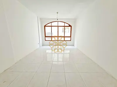 No cash deposit nice 2 bhk just 40k ready to move near bus stop near dubai