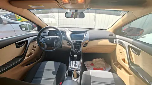 صورة 9 لـ 2013 Hyundai ELANTRA