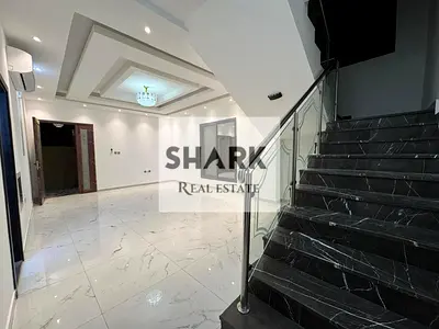 🏡 فيلا للبيع في الياسمين – عجمان 📐 مساحة الأرض: 3,014 قدم² 🏠 مساحة البناء: 3,500 قدم² ✨